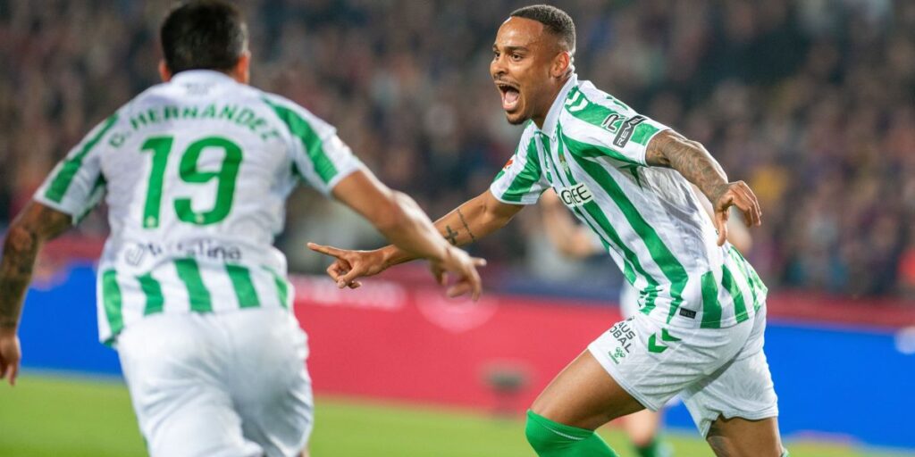 Barcelona tropeça contra Betis e perde chance de disparar em LaLiga