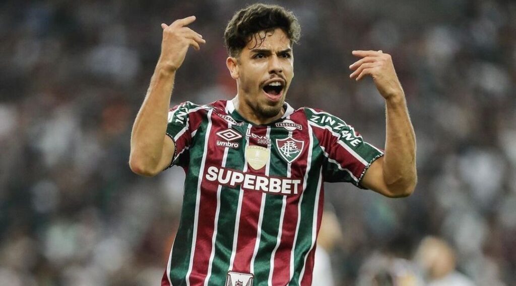 Fluminense acerta renovação de contrato com Nonato até o fim do ano