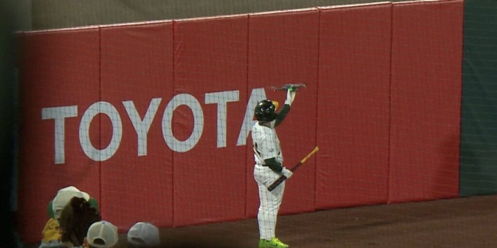 Sobrevoo de drone causa atraso em jogo da Major League Baseball