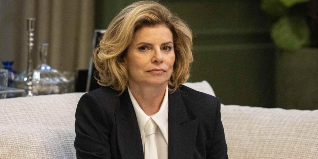 "Vale Tudo": saiba as primeiras atitudes de Odete Roitman no Brasil