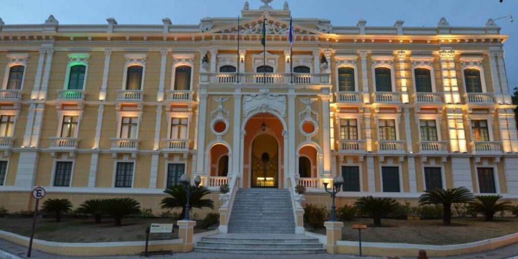 Previsão indica semana chuvosa em Vitória