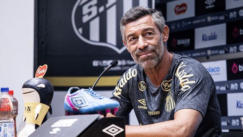O Santos acertou em demitir o técnico Pedro Caixinha? Vote