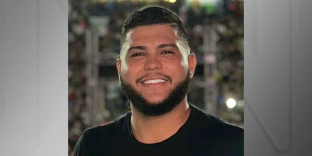 Cantor agride e quebra os dentes da namorada em Manaus
