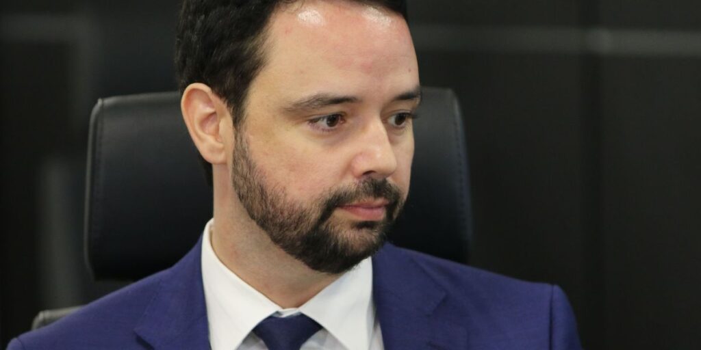 Governo não discute mudança da meta em 2026, diz secretário do MPO
