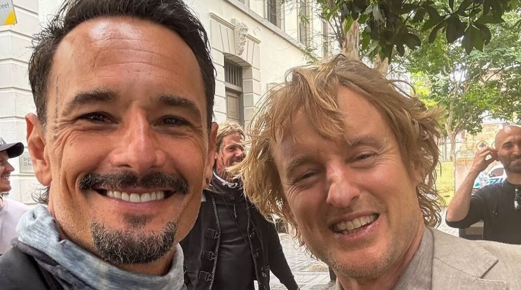 Rodrigo Santoro publica foto com Owen Wilson nos bastidores de "Runner"