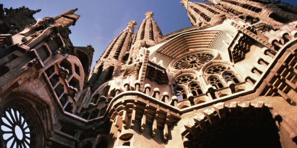 Quem foi Antoni Gaudí, arquiteto que deve ser canonizado pela Igreja