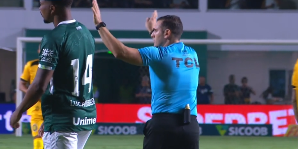 Série B 2025 começa com VAR quebrado e gol relâmpago