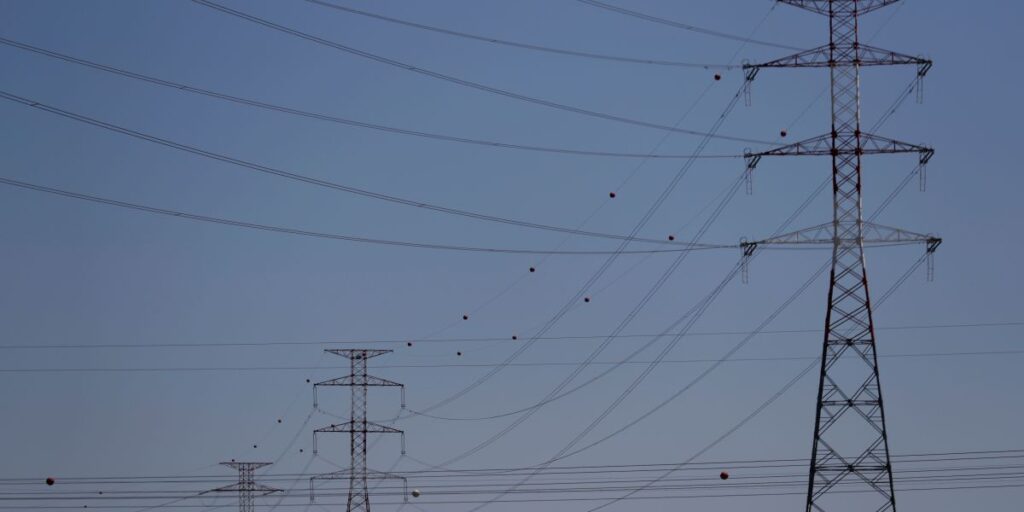 Silveira promete isenção da conta de luz a 60 milhões de pessoas