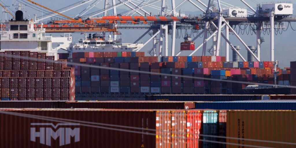 Tarifas de Trump: o que pode ocorrer com a economia do Brasil e do mundo?