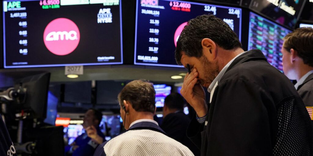 Bolsas dos EUA perdem US$ 10 trilhões desde posse de Trump