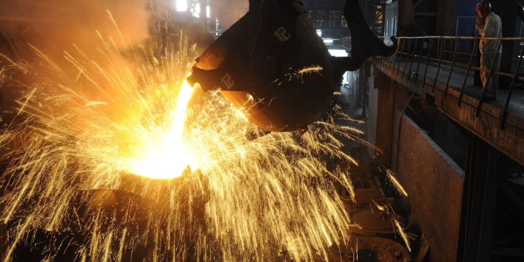 Produção industrial e varejo da China sobem acima do esperado em março