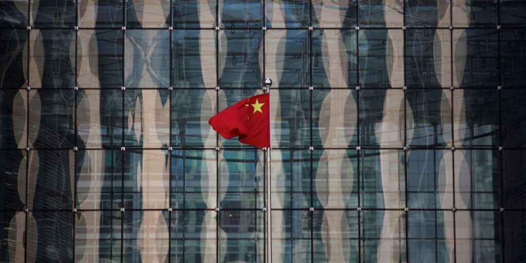 Tarifas devem reduzir o crescimento do PIB chinês em 0,7, diz Goldman Sachs