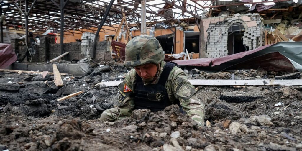 Ataque de drone russo mata pelo menos dois e fere 32 em Kharkiv, na Ucrânia