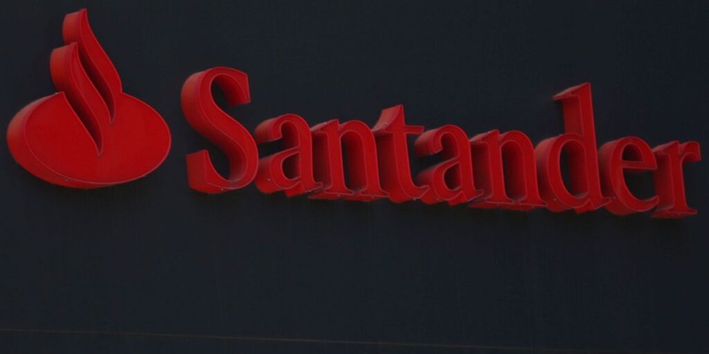 Santander Brasil tem alta de 28% no lucro do 1º tri