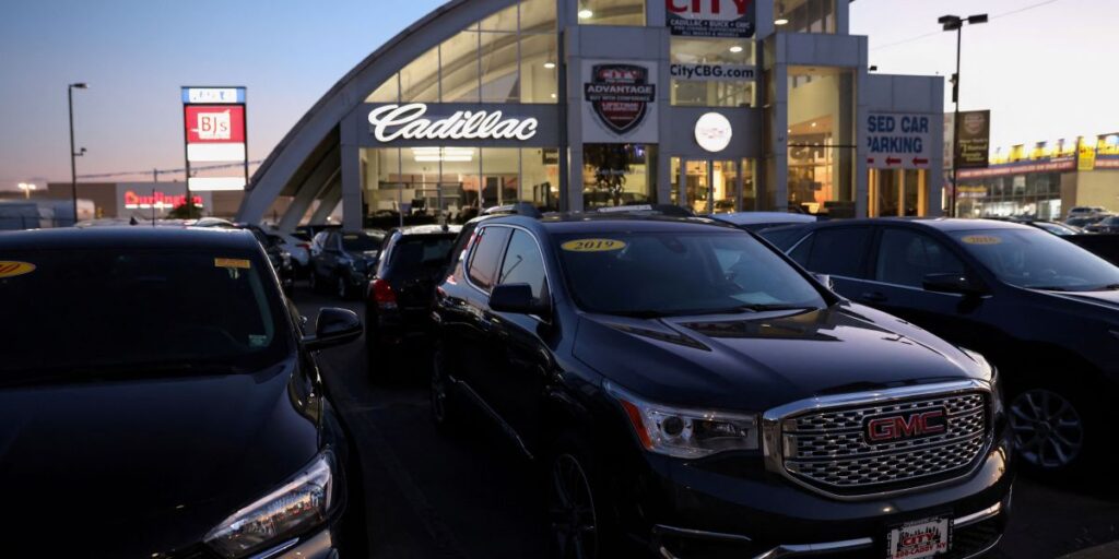 Tarifas automotivas custarão US$ 108 bi a montadoras dos EUA, diz estudo
