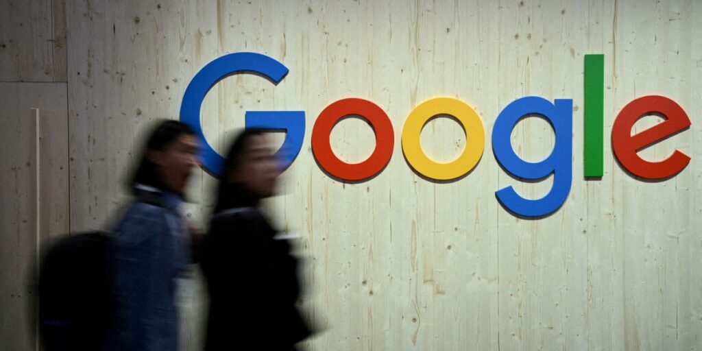 Google volta a exibir cotação do dólar 4 meses após erros