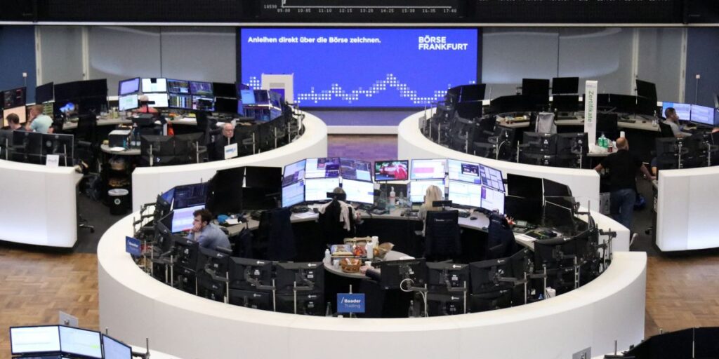 Bolsas da Europa caem mais de 2% com tarifas recíprocas em vigor