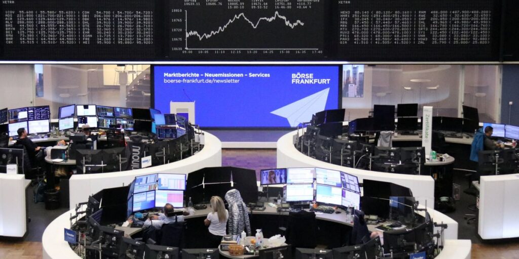 Ações europeias têm perdas leves após BCE confirmar redução nos juros