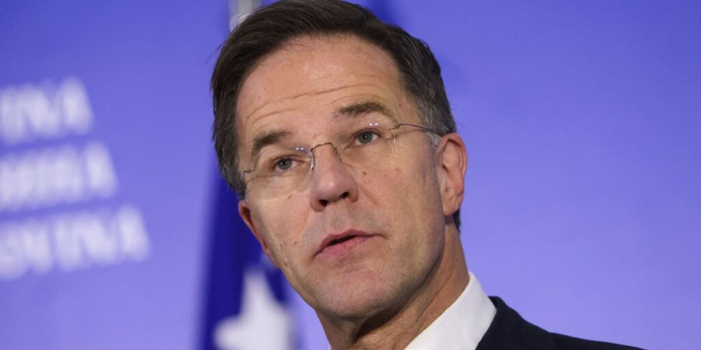 Chefe da Otan diz que EUA continuam "totalmente comprometidos" com aliança