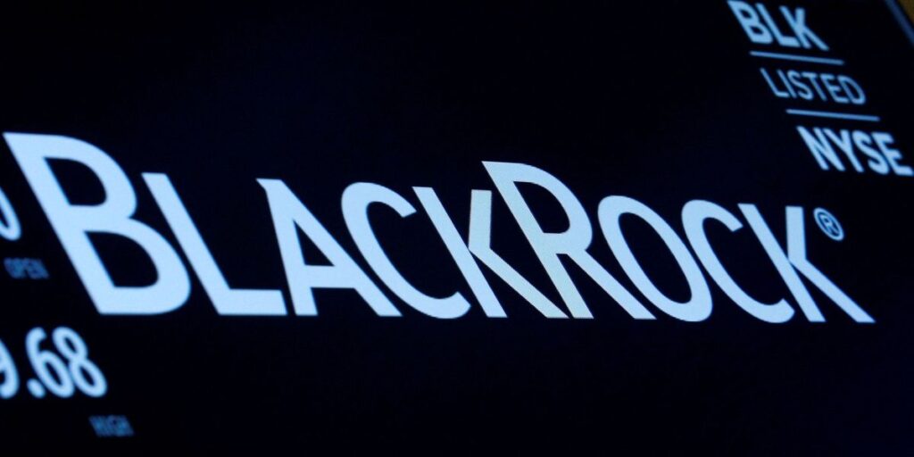 BlackRock tem lucro acima do esperado no 1º trimestre