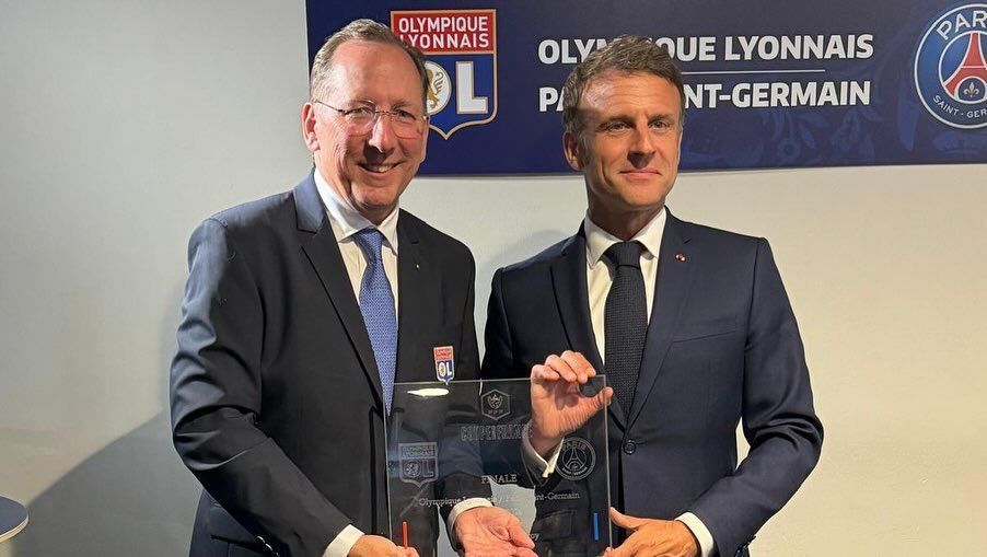 Textor tem última cartada para evitar rebaixamento do Lyon, diz jornal