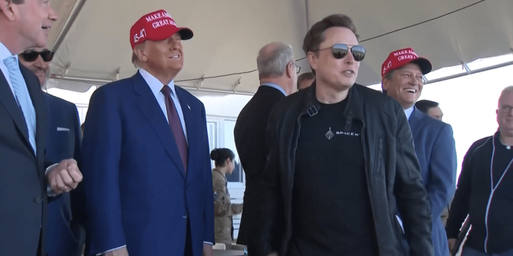 Equipe de Musk pode acessar dados confidenciais por ora, decide corte
