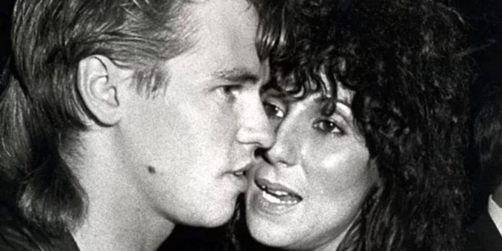 Cher homenageia ex-namorado Val Kilmer após morte: "Sentirei sua falta"