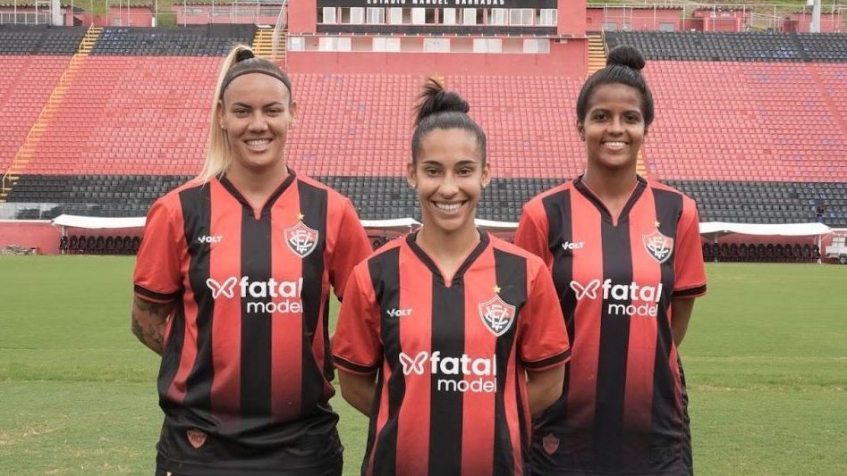 Time da Série B feminina anuncia patrocínio de site de acompanhantes