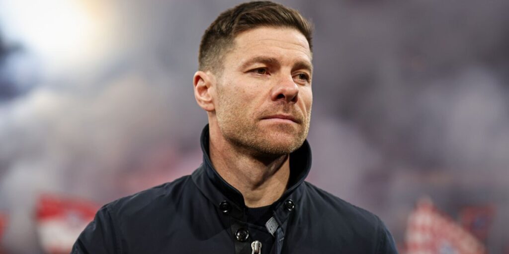 Real encaminha Xabi Alonso para substituir Ancelotti, diz jornalista